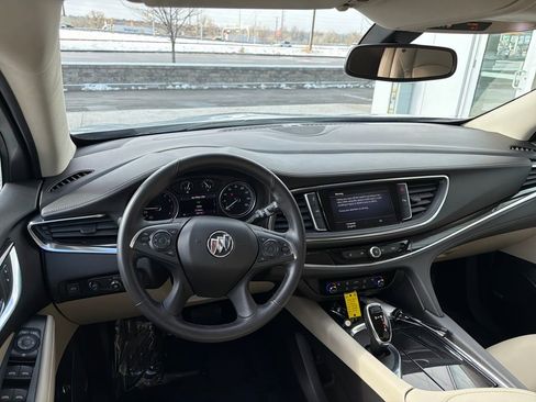 Used 2021 Buick Enclave Essence w/ Sound and Sites Package image 13