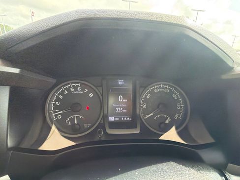 Used 2017 Toyota Tacoma TRD Off-Road w/ Tow Package (A/T) AWD/4WD image 23