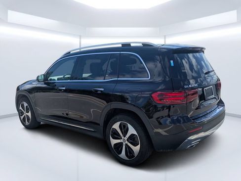 Used 2025 Mercedes-Benz GLB 250 image 5