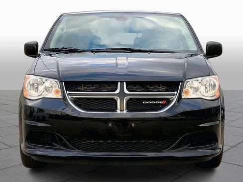 Used 2020 Dodge Grand Caravan SE w/ UConnect Hands-Free Group image 4