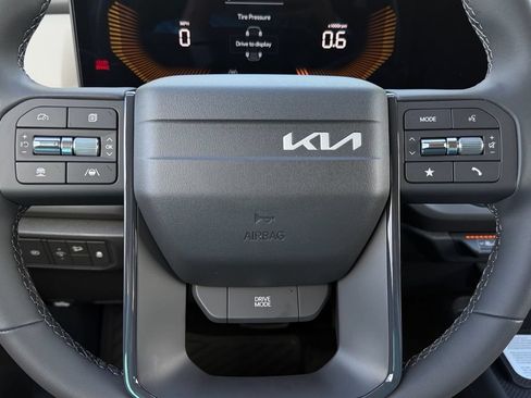 New 2027 Kia Seltos LX FWD image 22