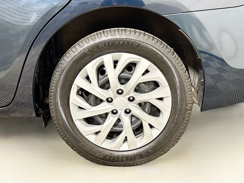 Used 2019 Toyota Corolla LE FWD image 26