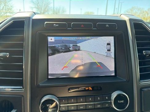 Used 2019 Ford Expedition Max XLT w/ Equipment Group 202A RWD image 36