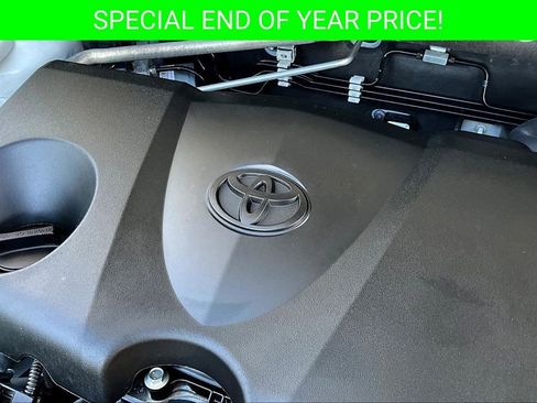 Used 2021 Toyota RAV4 TRD Off-Road image 31