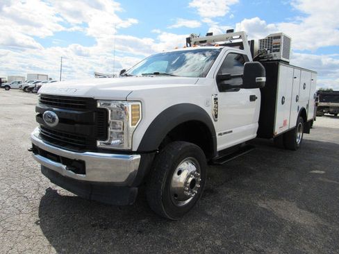 Used 2019 Ford F550 4x4 Regular Cab Super Duty image 7