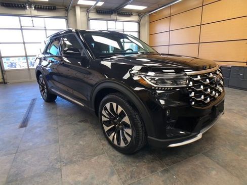 Used 2025 Ford Explorer Platinum w/ LUX Leather Package image 1