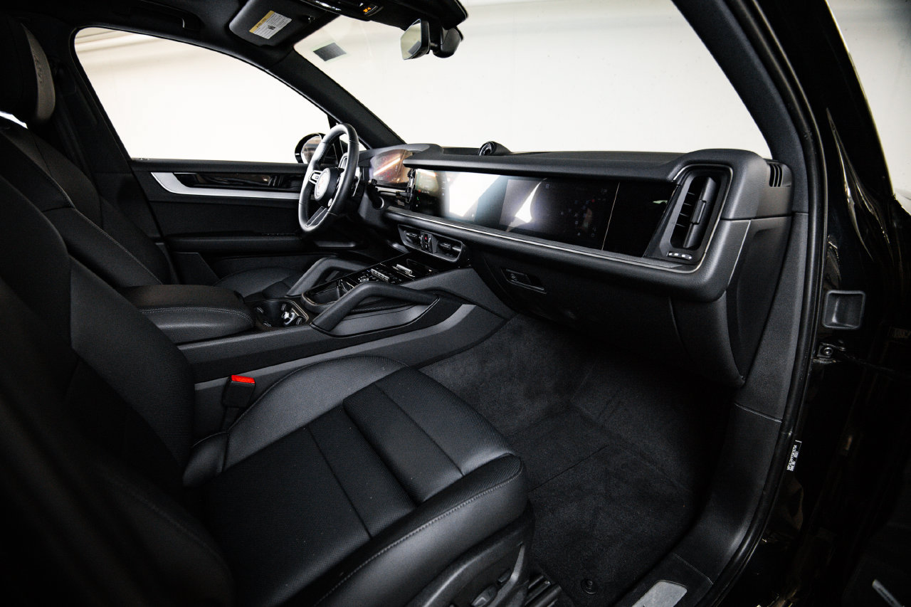 Certified 2026 Porsche Cayenne S AWD/4WD image 29