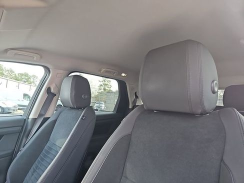 Used 2020 Land Rover Discovery Sport S image 10