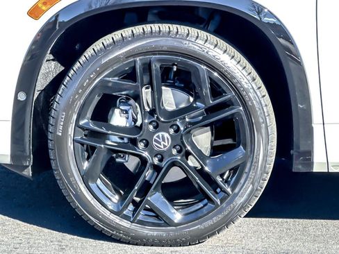 New 2026 Volkswagen Tiguan SE R-Line image 24