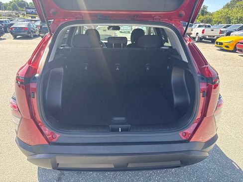 Used 2024 Hyundai Kona SEL AWD/4WD image 17