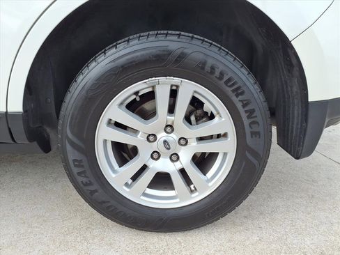 Used 2010 Ford Edge SE image 25