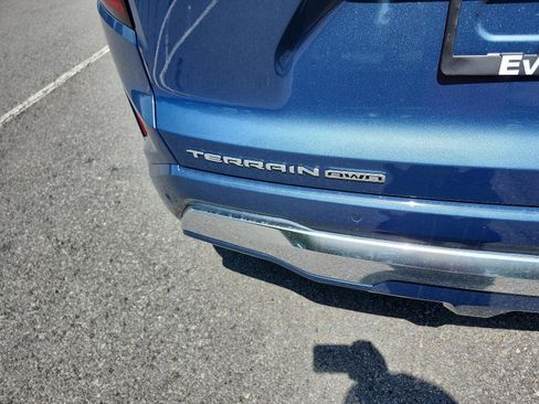Used 2027 GMC Terrain Denali AWD/4WD image 4