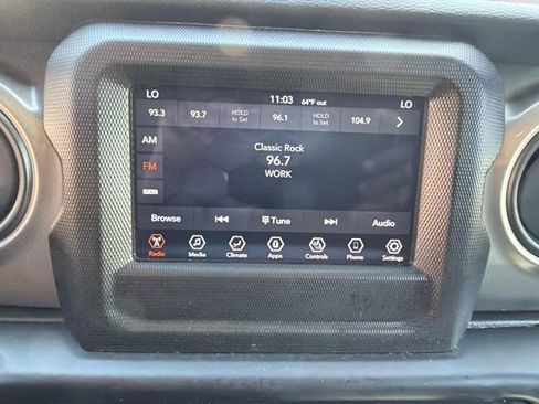 Used 2022 Jeep Gladiator Sport AWD/4WD image 23