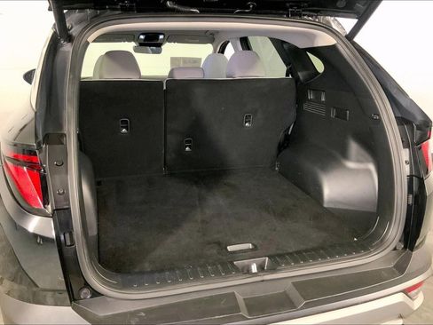 Used 2025 Hyundai Tucson SEL AWD/4WD image 4