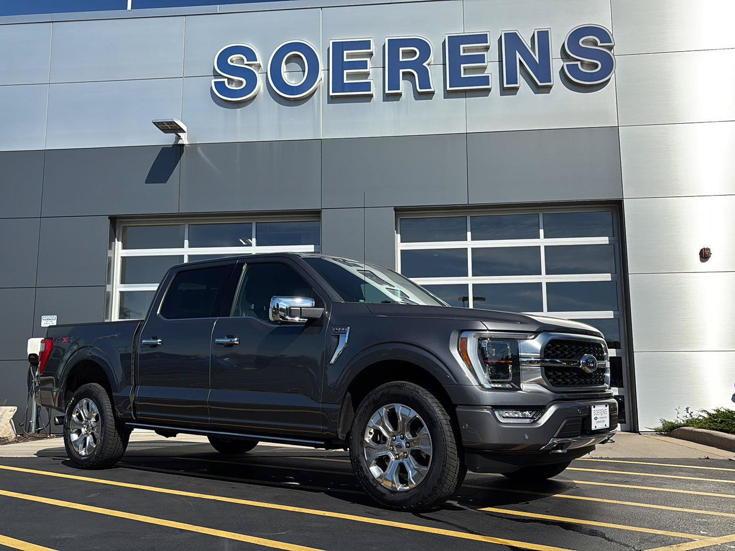 Used 2021 Ford F150 Platinum w/ Equipment Group 701A High AWD/4WD image 1