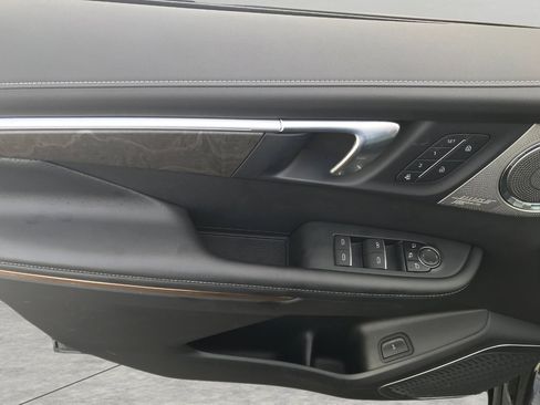 Certified 2025 Buick Enclave Avenir w/ Super Cruise Package image 30