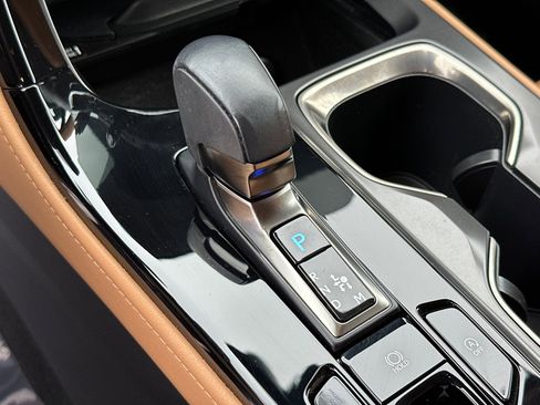 Used 2024 Lexus NX 250 FWD w/ Cold Area Package image 34