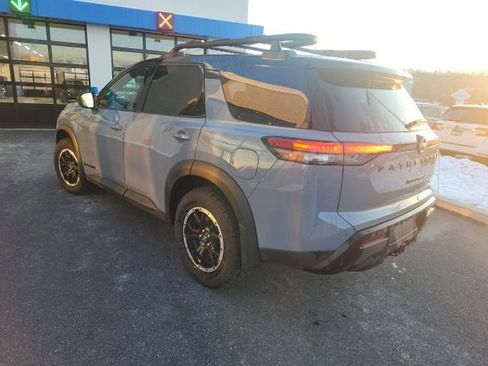 Used 2025 Nissan Pathfinder Rock Creek image 31