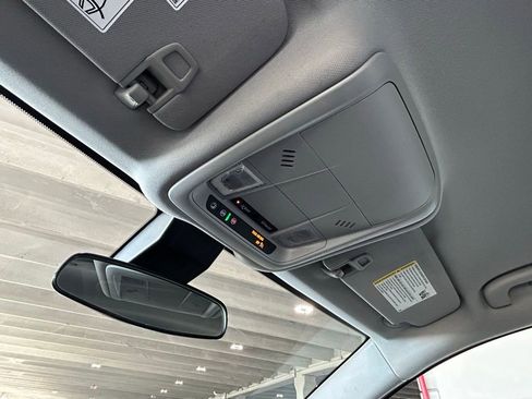 Used 2022 Chevrolet Equinox LS image 41