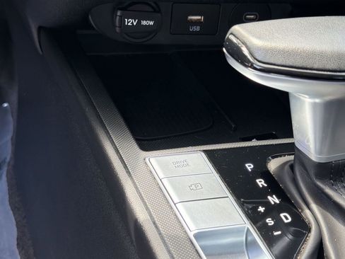 Used 2025 Hyundai Elantra SEL FWD image 26