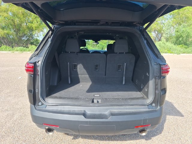 Used 2023 Chevrolet Traverse LT FWD image 13