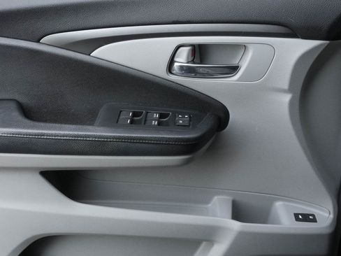 Used 2017 Honda Pilot EX-L image 13