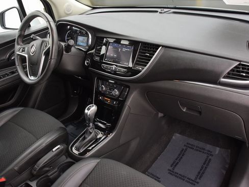 Used 2022 Buick Encore Preferred w/ Safety Package image 14