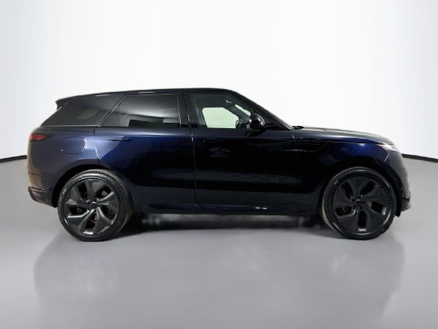 New 2027 Land Rover Range Rover Sport Dynamic SE AWD/4WD image 4