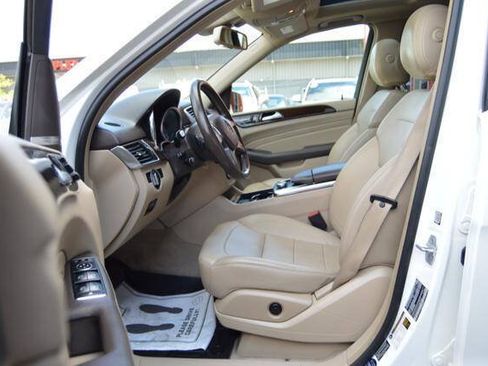 Used 2015 Mercedes-Benz ML 350 4MATIC image 12