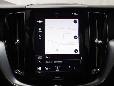 Used 2020 Volvo XC60 T5 Momentum image 10