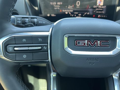 Used 2026 GMC Terrain Elevation image 28
