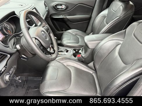 Used 2023 Jeep Cherokee Altitude Lux image 12