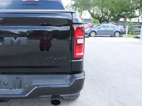 Used 2026 RAM 1500 Express AWD/4WD image 43