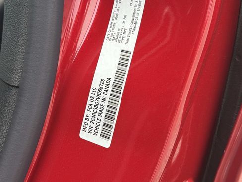 New 2027 Chrysler Pacifica Select AWD/4WD image 30
