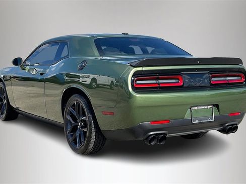 Used 2023 Dodge Challenger SXT w/ Blacktop Package image 4