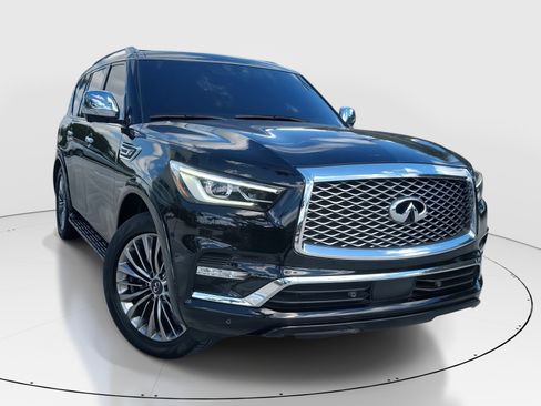 Used 2021 INFINITI QX80 Sensory w/ All-Season Package image 2