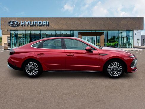 New 2025 Hyundai Sonata SEL image 9