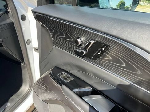 Used 2024 Cadillac Lyriq Luxury RWD image 22