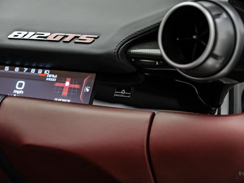 Used 2023 Ferrari 812 GTS RWD image 68