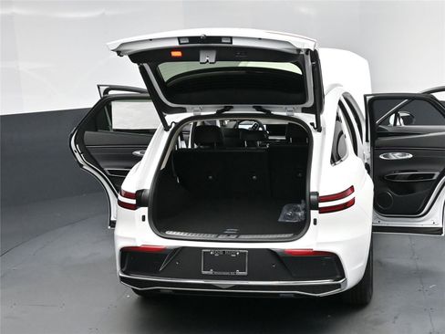 New 2026 Genesis GV70 2.5T image 16