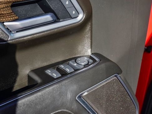 Used 2025 Chevrolet Silverado 1500 LT w/ Safety Package image 26