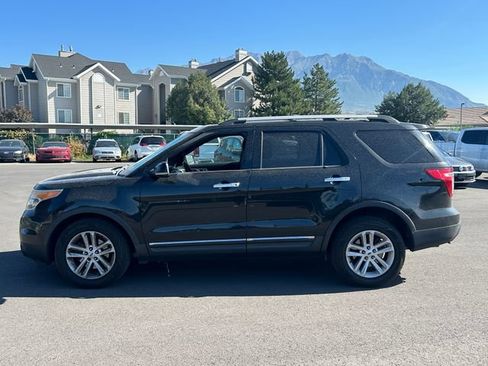 Used 2013 Ford Explorer XLT AWD/4WD image 5