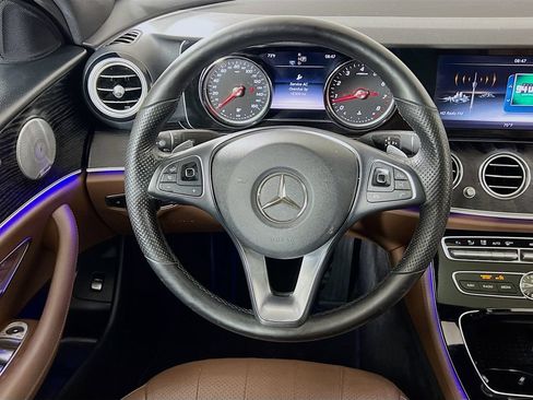 Used 2017 Mercedes-Benz E 300 4MATIC image 12