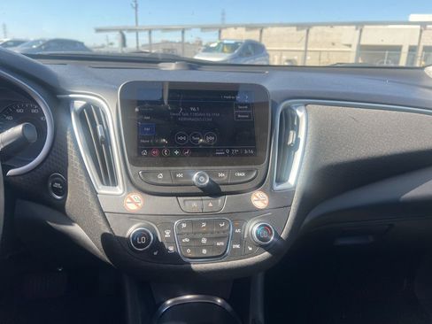 Used 2023 Chevrolet Malibu LT image 11