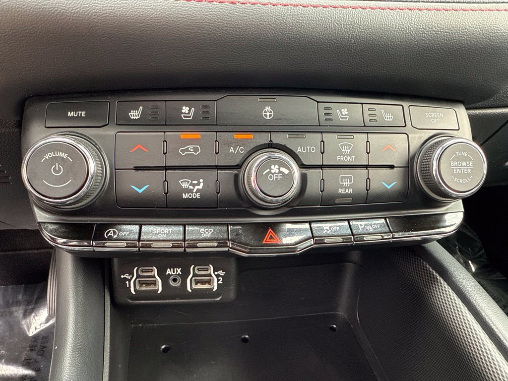 Used 2023 Dodge Durango GT AWD/4WD image 30