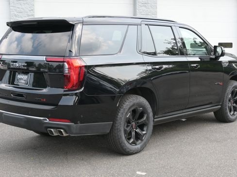 Used 2026 GMC Yukon AT4 w/ AT4 Premium Plus Package AWD/4WD image 9