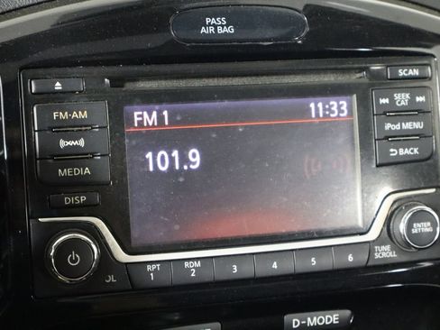 Used 2017 Nissan Juke SV FWD image 23