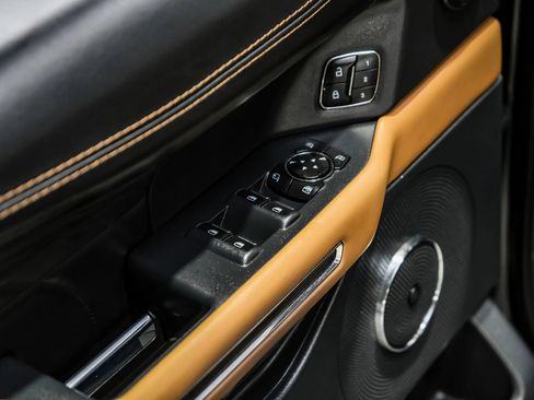 Used 2022 Ford Expedition Max Platinum image 48