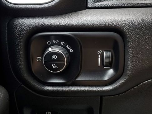 Certified 2024 RAM 1500 Big Horn AWD/4WD image 37
