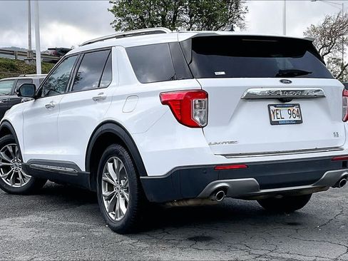 Used 2022 Ford Explorer Limited w/ Equipment Group 301A RWD image 4